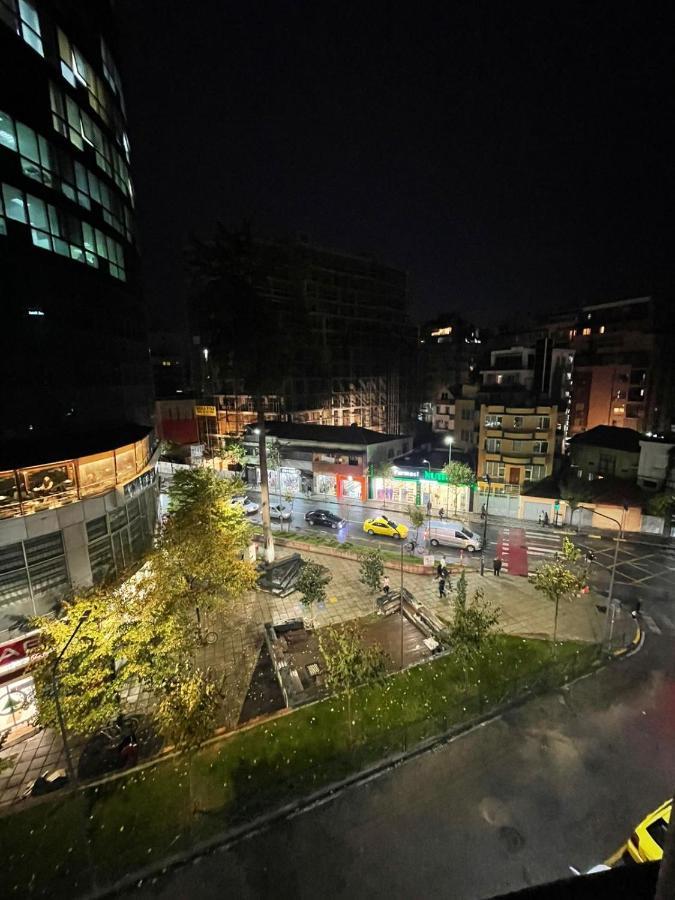 Deluxe Apartment In City Center Tirana Exterior foto